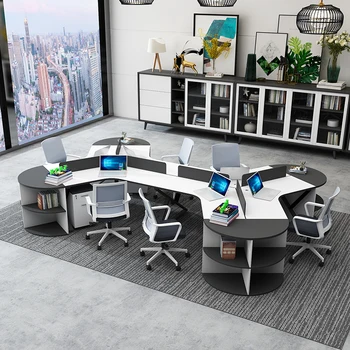 Простое сочетание стола и стула для сотрудников, современная офисная мебель, 3/6 посадочных мест, рабочий стол с экраном, изогнутый на 120 ° для сотрудников